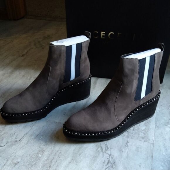 Cecelia Leather Gemma Ankle Studded  Boots several colors to choose from - Picture 13 of 16